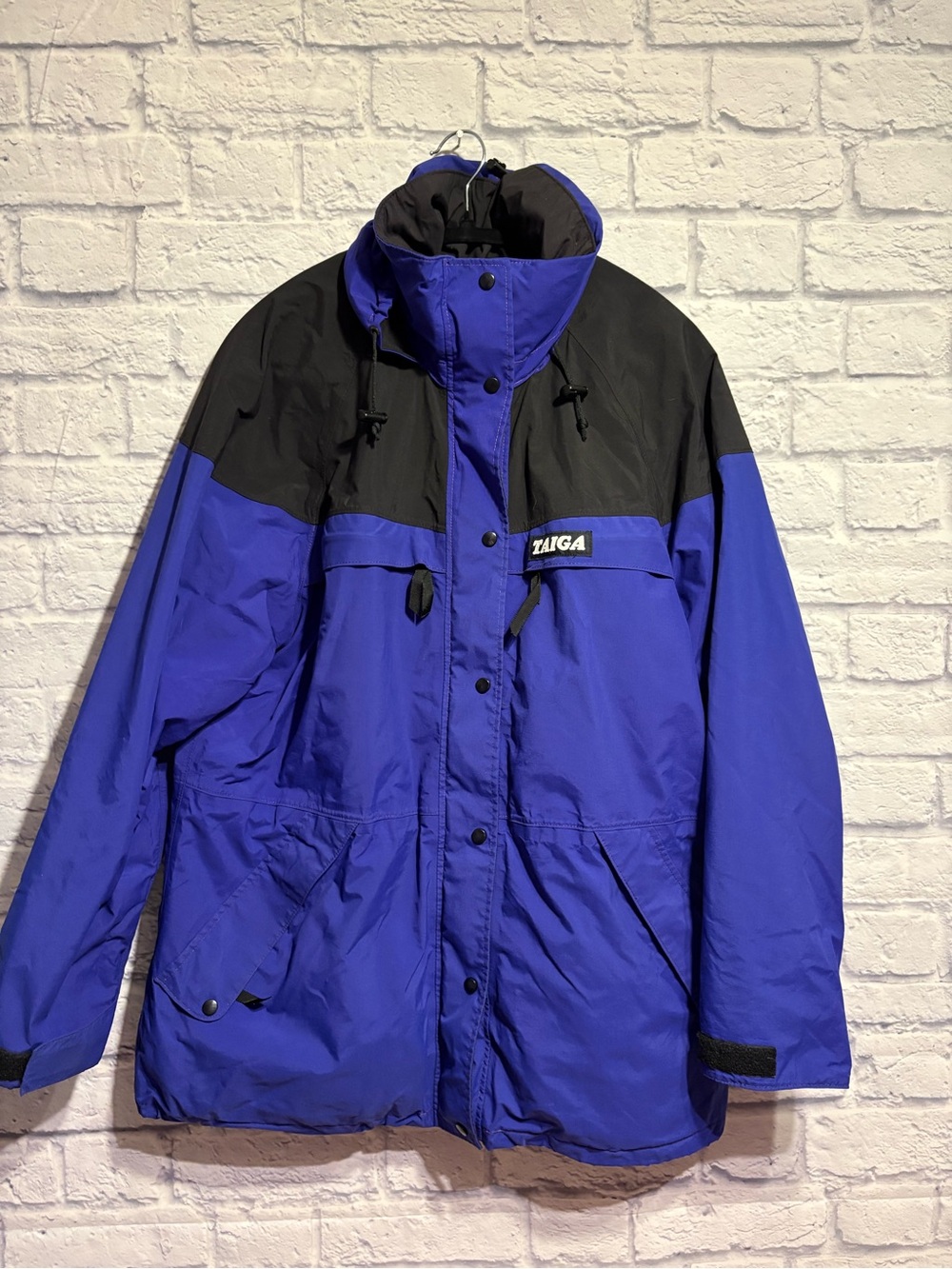 Vintage Taiga GORE-TEX Blue and Black Men's Raincoat